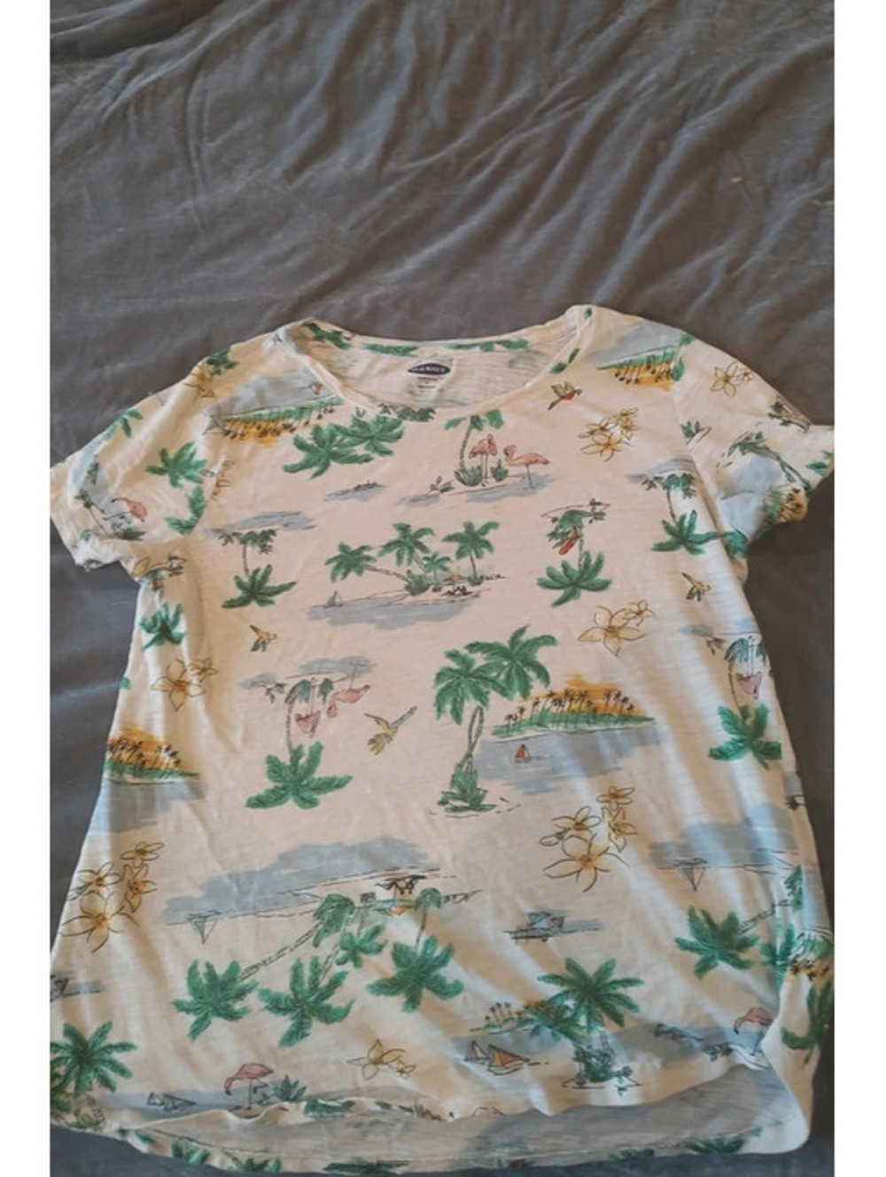 Old Navy Women's Tropical Print Short Sleeve T-Shirt #Beach #Coastal